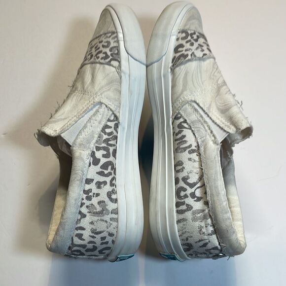 Blowfish Patchwork Canvas Slip On Sneakers Distressed Gray Animal Print Sz 8.5 - Picture 5 of 7